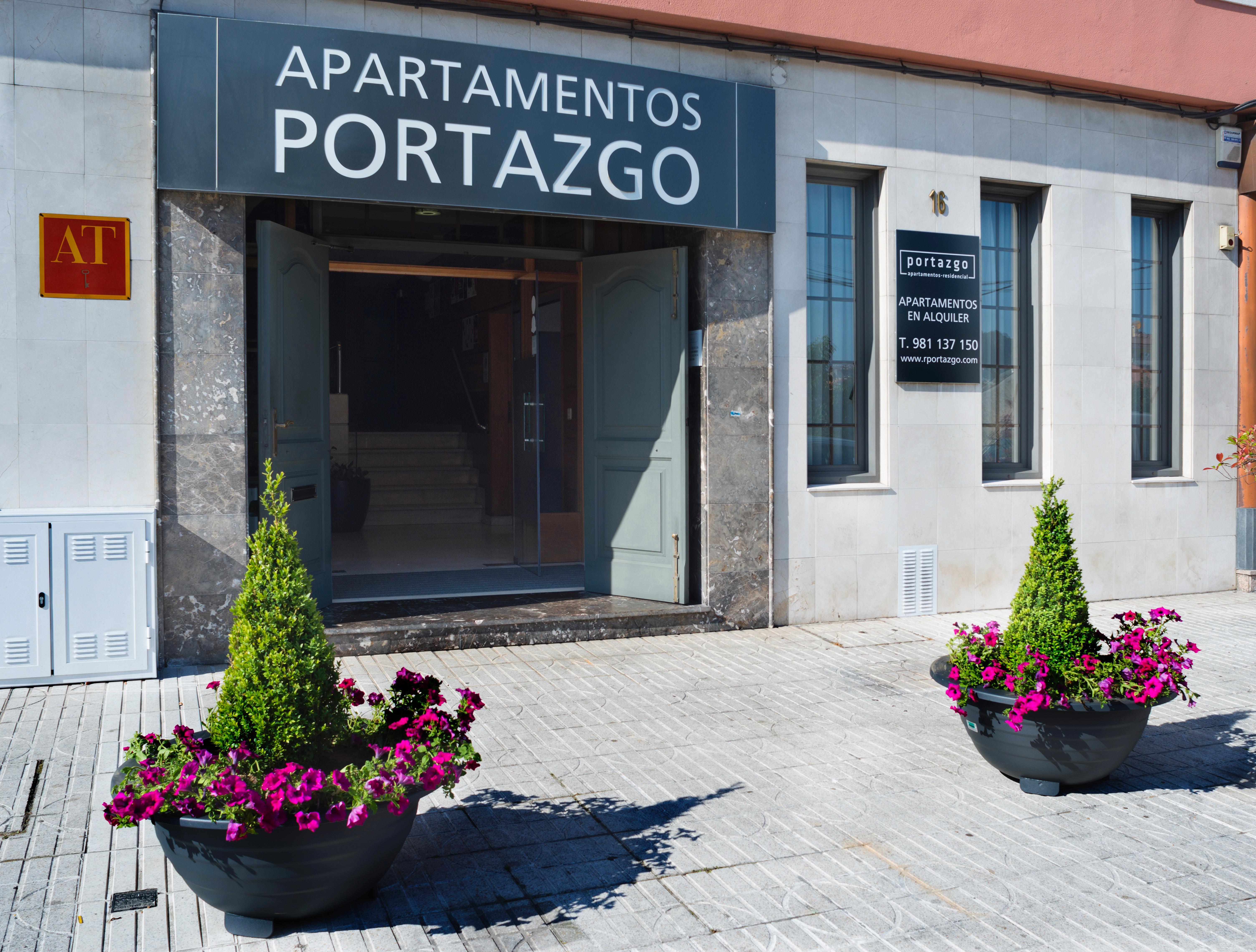א-קורוניה Apartamentos Portazgo מראה חיצוני תמונה